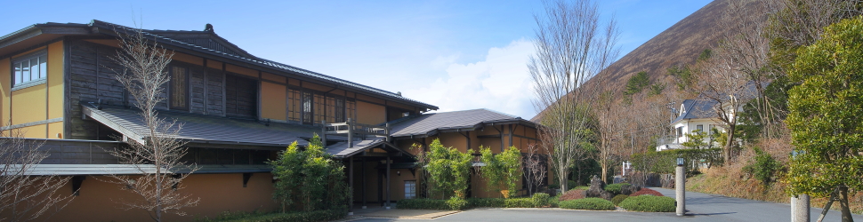 伊豆高原 全室露天風呂付き 離れ2階家 お宿うち山